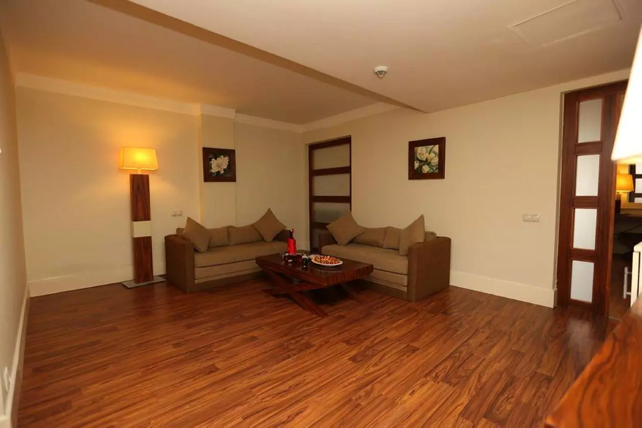 MEDERRESORT_SHABAVIZ (4).jpg